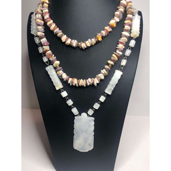 825 Lot of 2 agate boho necklace White agate carved necklace & agate chunk - Picture 1 of 3